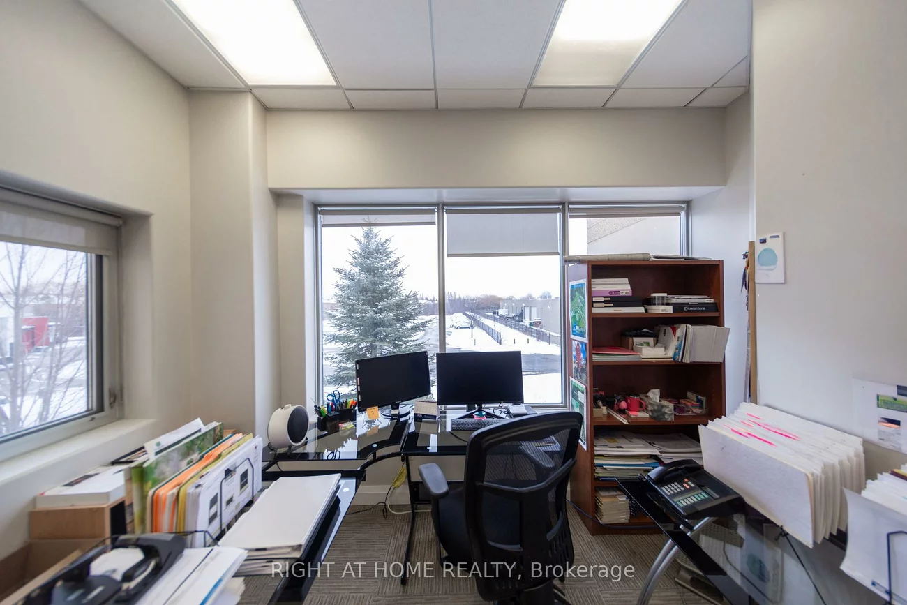 636, Edward, Devonsleigh, Richmond Hill