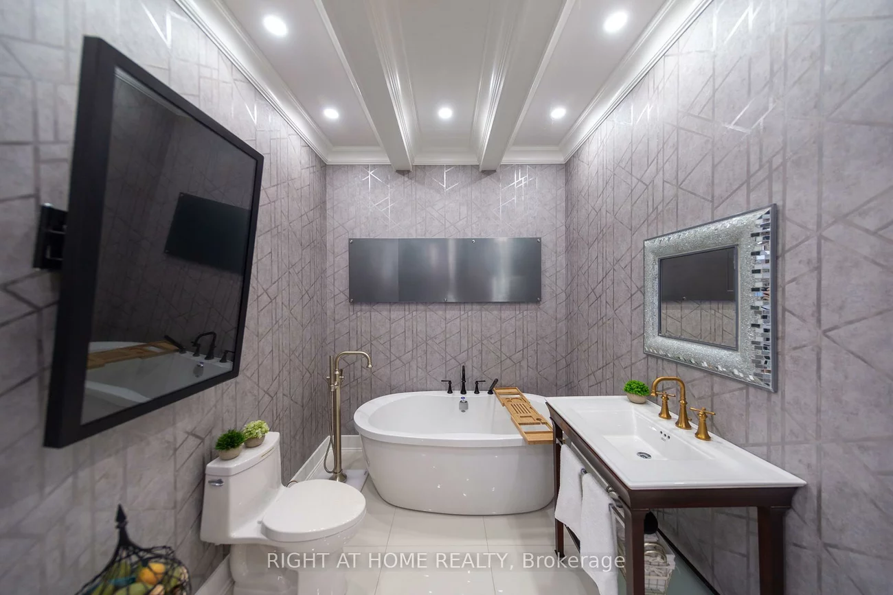 636, Edward, Devonsleigh, Richmond Hill