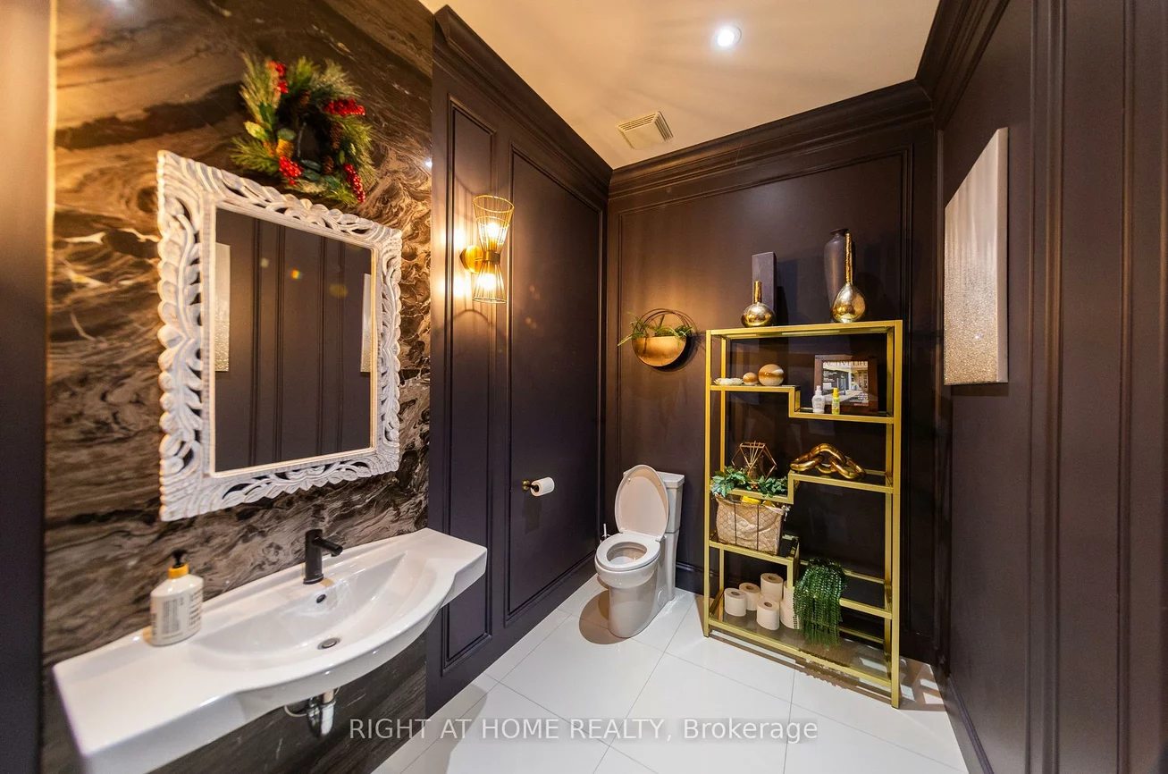 636, Edward, Devonsleigh, Richmond Hill