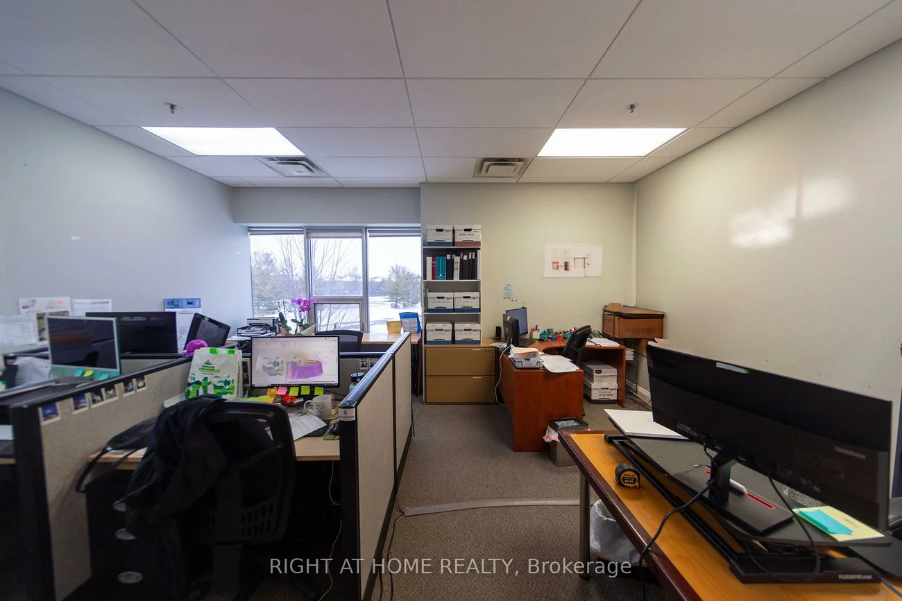 636, Edward, Devonsleigh, Richmond Hill