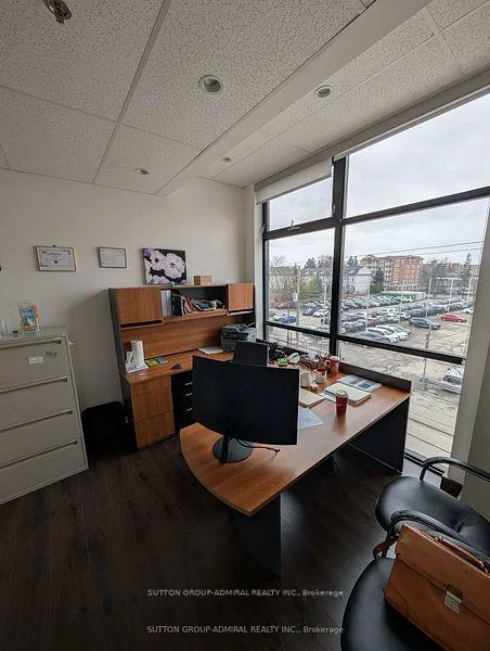 10376, Yonge, Mill Pond, Richmond Hill