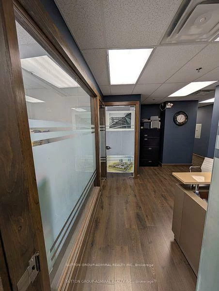 10376, Yonge, Mill Pond, Richmond Hill