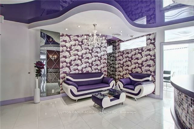 10376, Yonge, Mill Pond, Richmond Hill