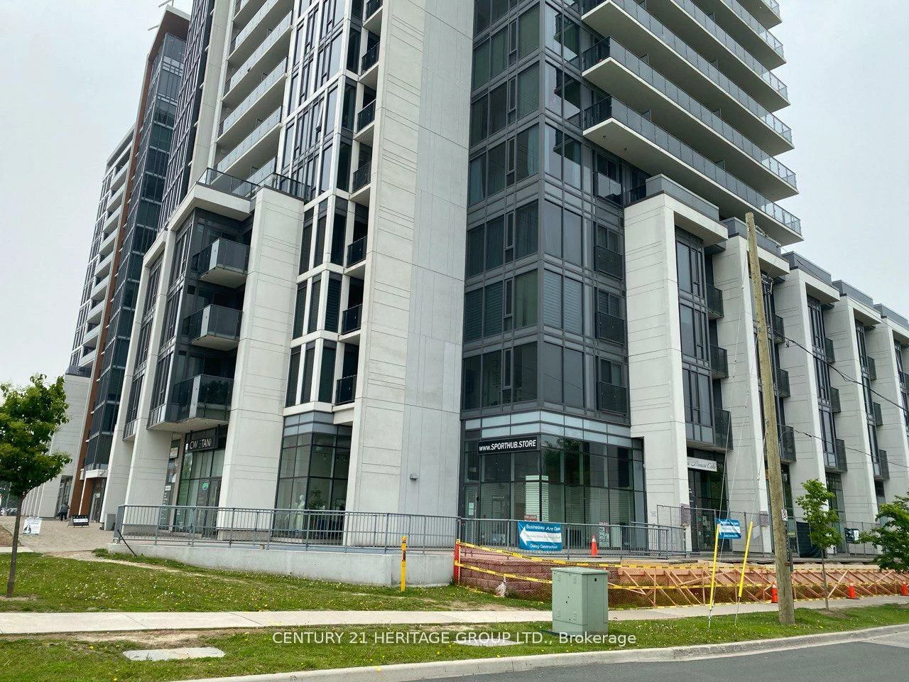 9610, Yonge, North Richvale, Richmond Hill