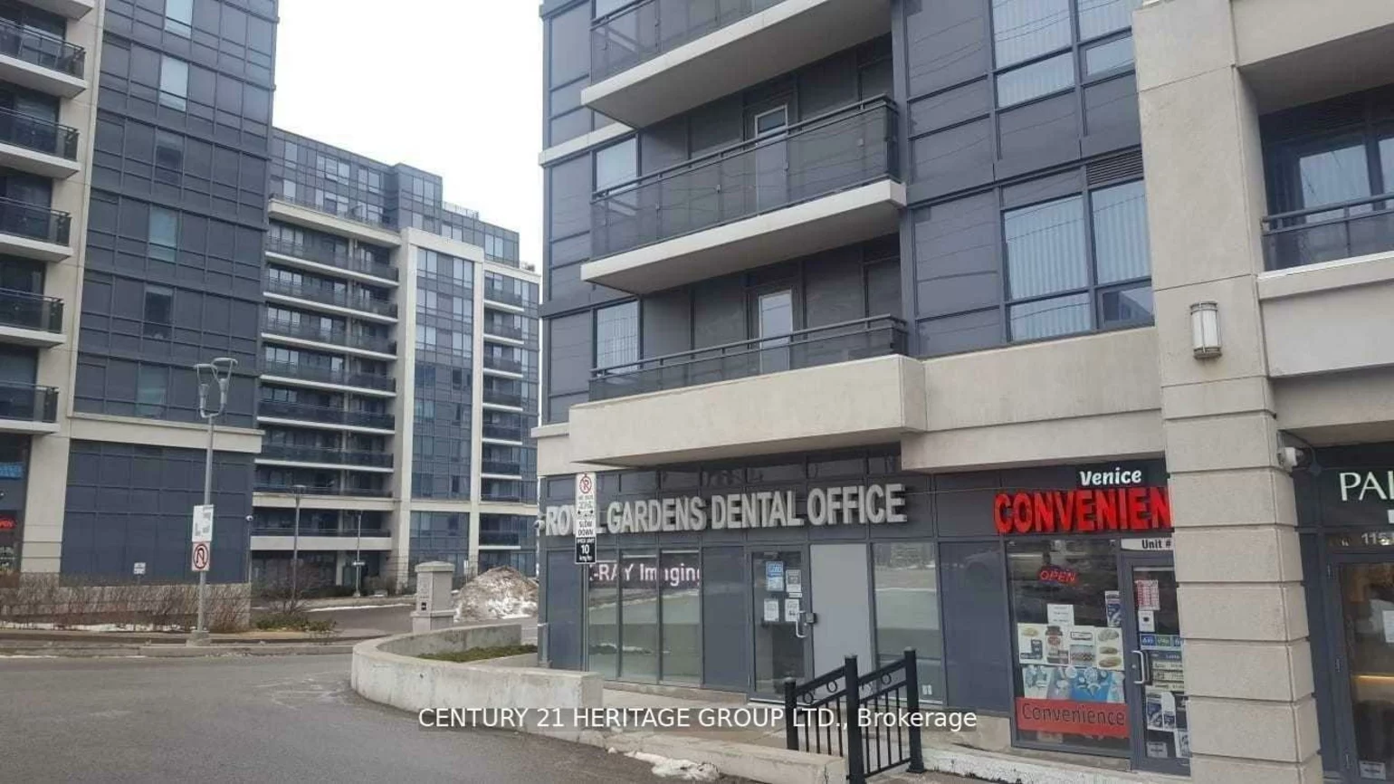 372, Hwy 7, Doncrest, Richmond Hill