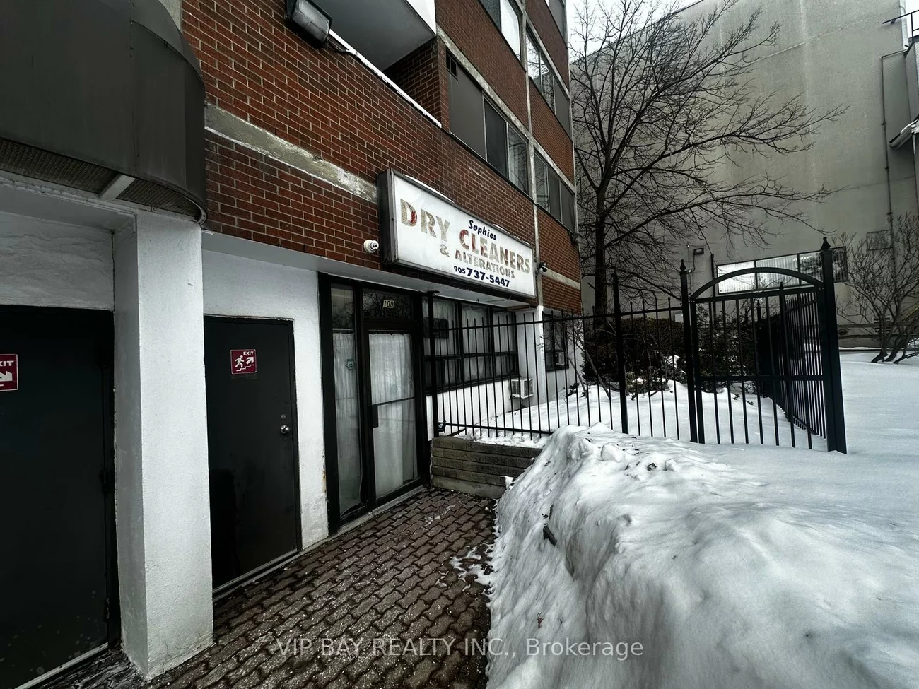 10330, Yonge, Mill Pond, Richmond Hill