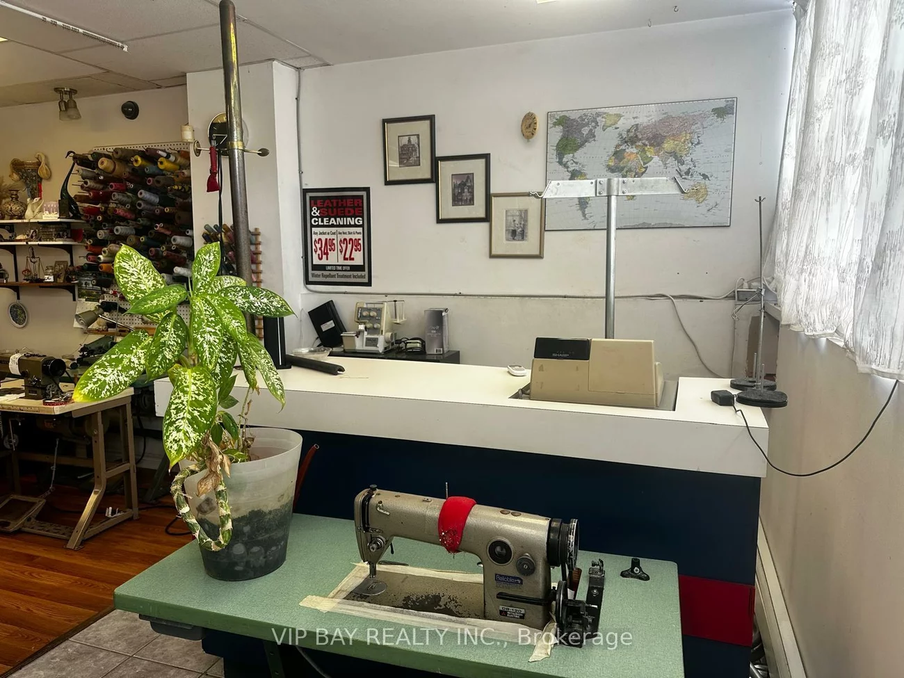 10330, Yonge, Mill Pond, Richmond Hill