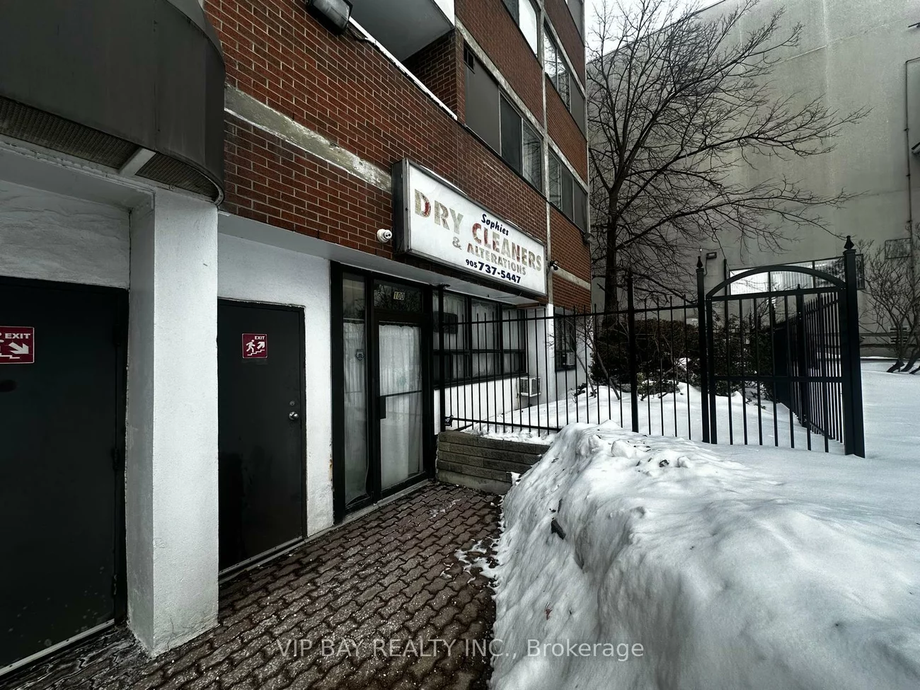 10330, Yonge, Mill Pond, Richmond Hill