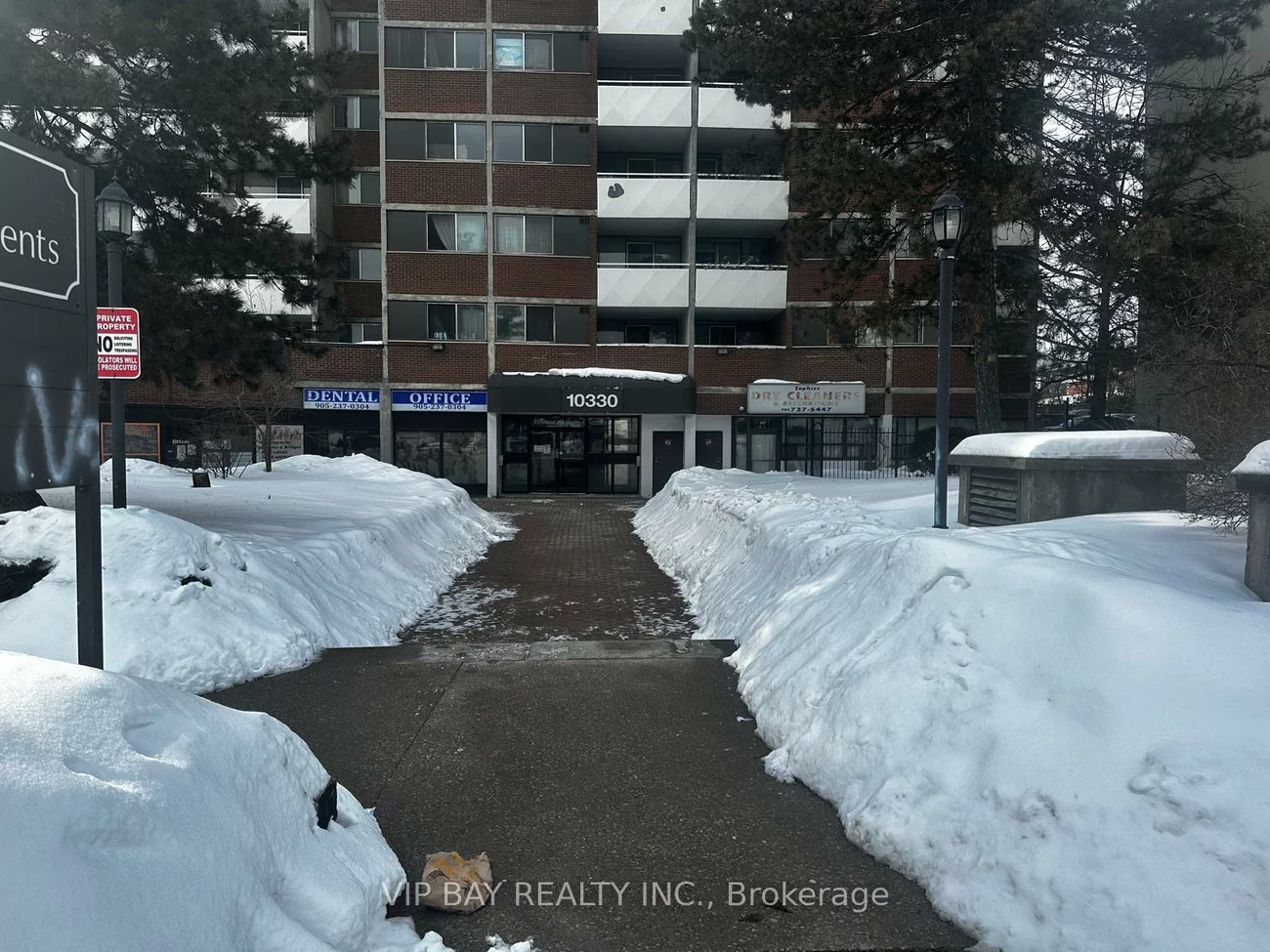 10330, Yonge, Mill Pond, Richmond Hill