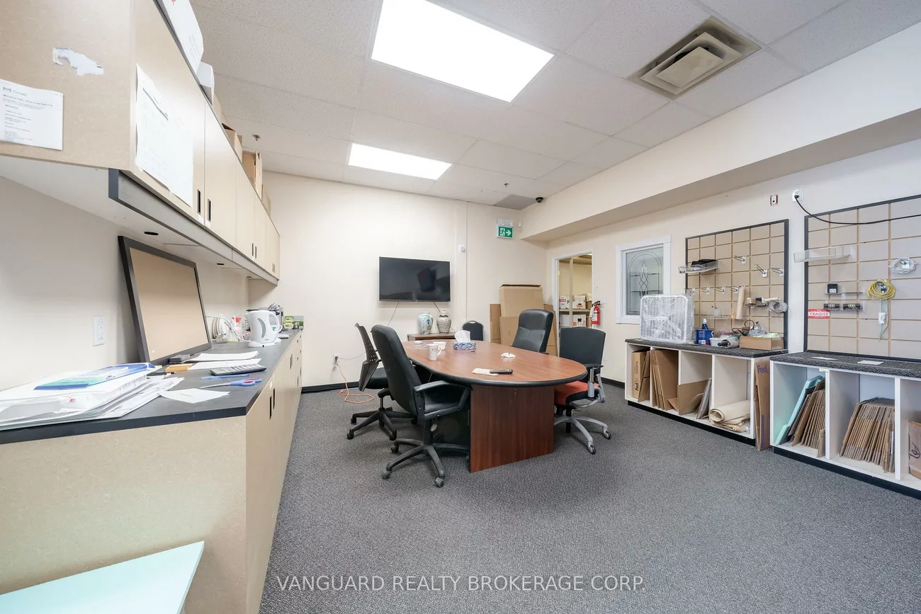 280, West Beaver Creek, Beaver Creek Business Park, Richmond Hill