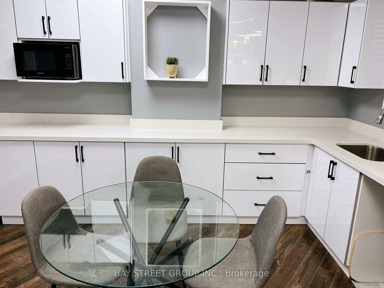 350, Highway 7, Doncrest, Richmond Hill