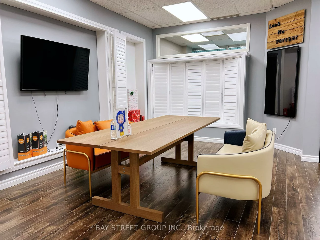 350, Highway 7, Doncrest, Richmond Hill