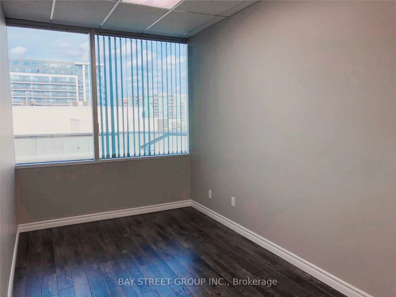 350, Highway 7, Doncrest, Richmond Hill