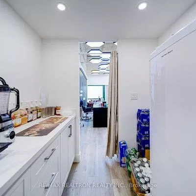 175, West Beaver Creek, Beaver Creek Business Park, Richmond Hill