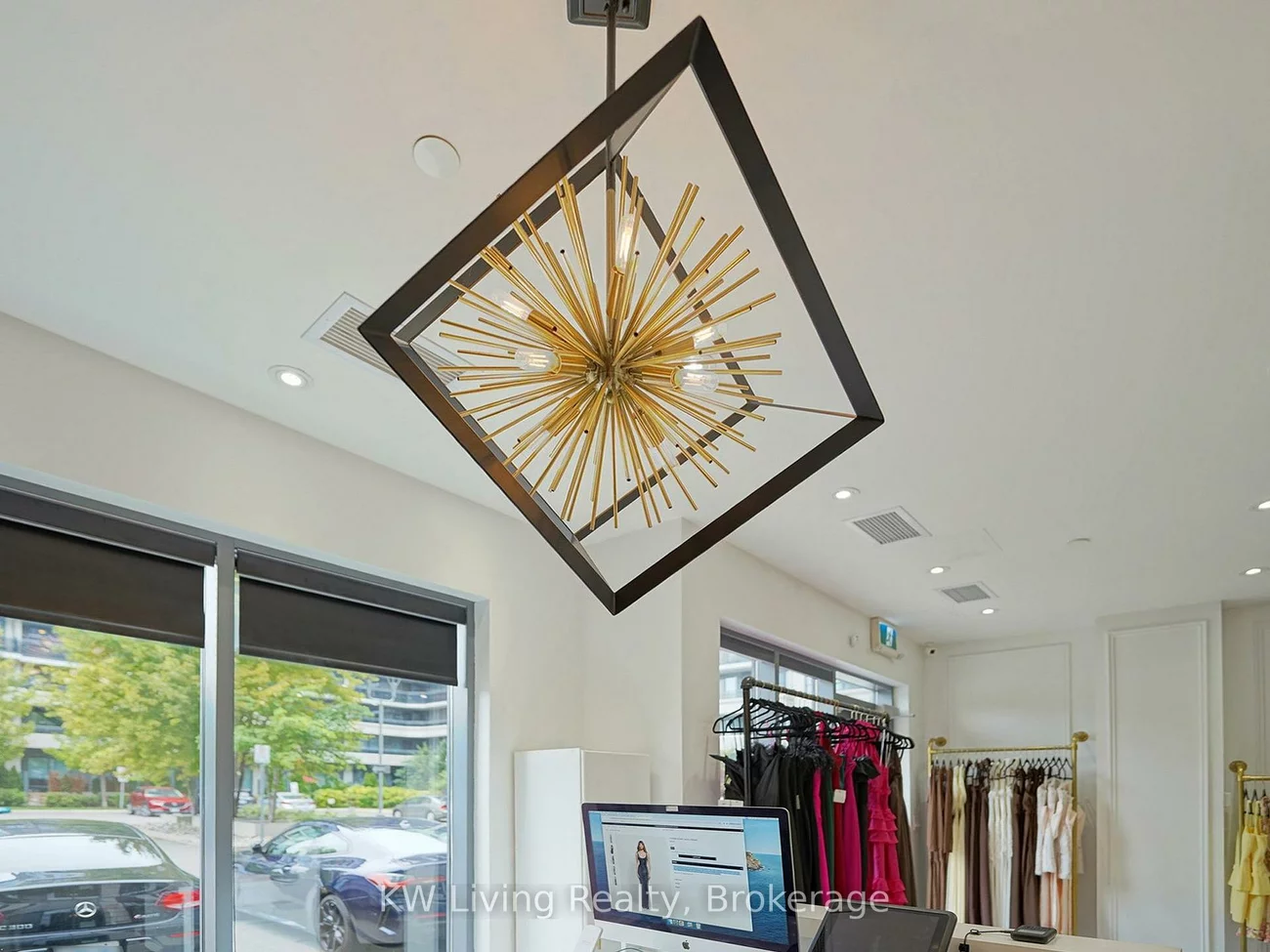 372, Hwy 7, Doncrest, Richmond Hill