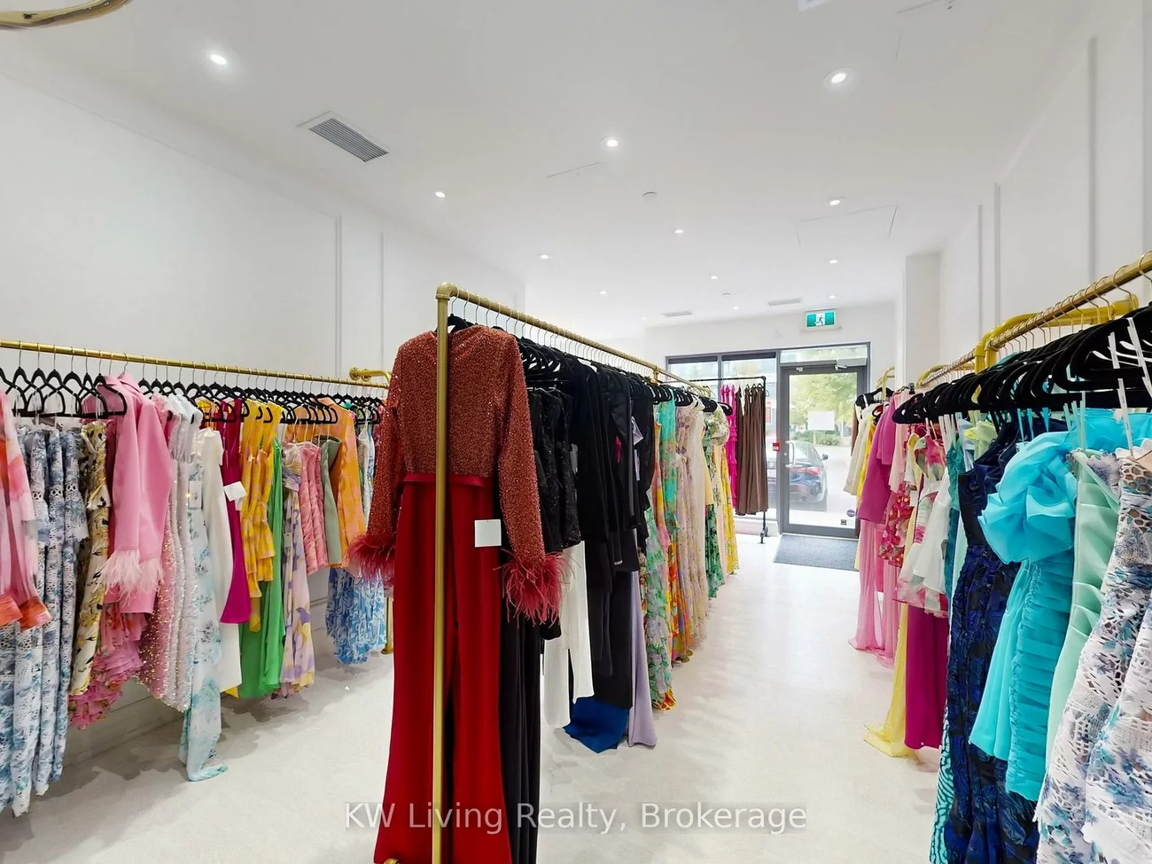 372, Hwy 7, Doncrest, Richmond Hill