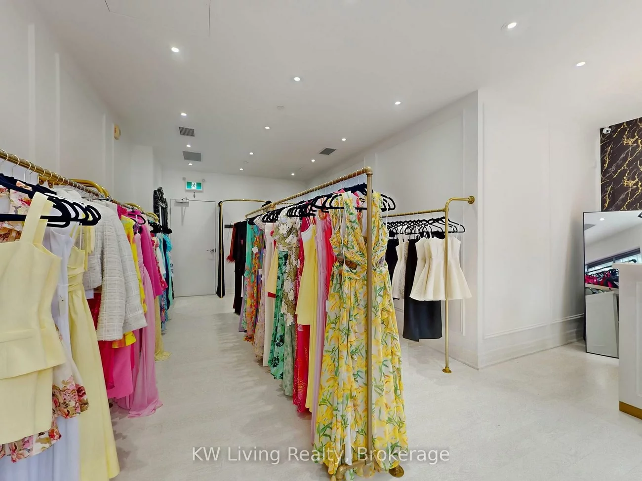 372, Hwy 7, Doncrest, Richmond Hill