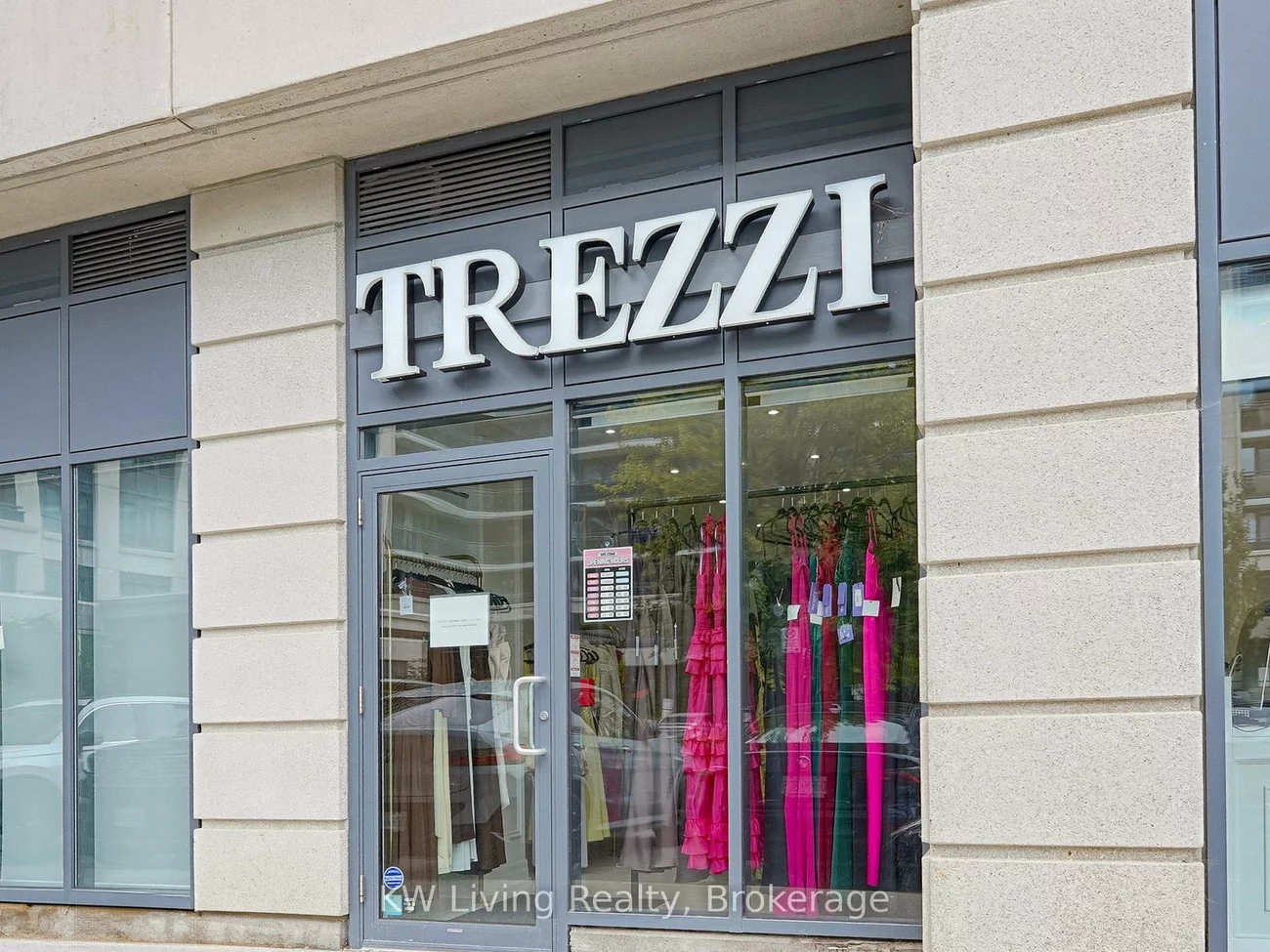 372, Hwy 7, Doncrest, Richmond Hill