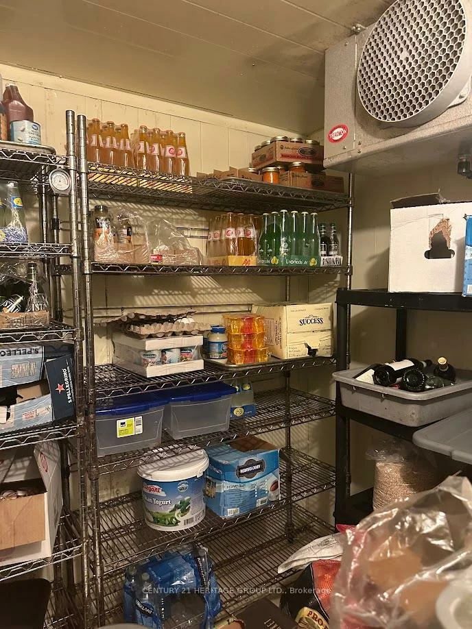 10123, Yonge, Crosby, Richmond Hill