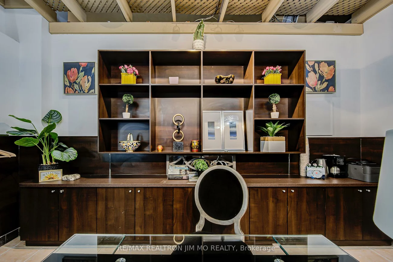 670, Highway 7, Beaver Creek Business Park, Richmond Hill