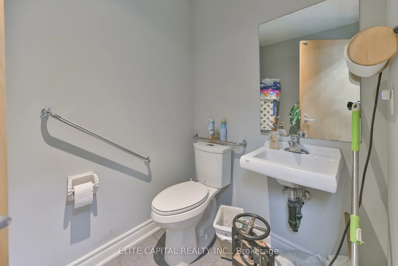 160, East Beaver Creek, Beaver Creek Business Park, Richmond Hill