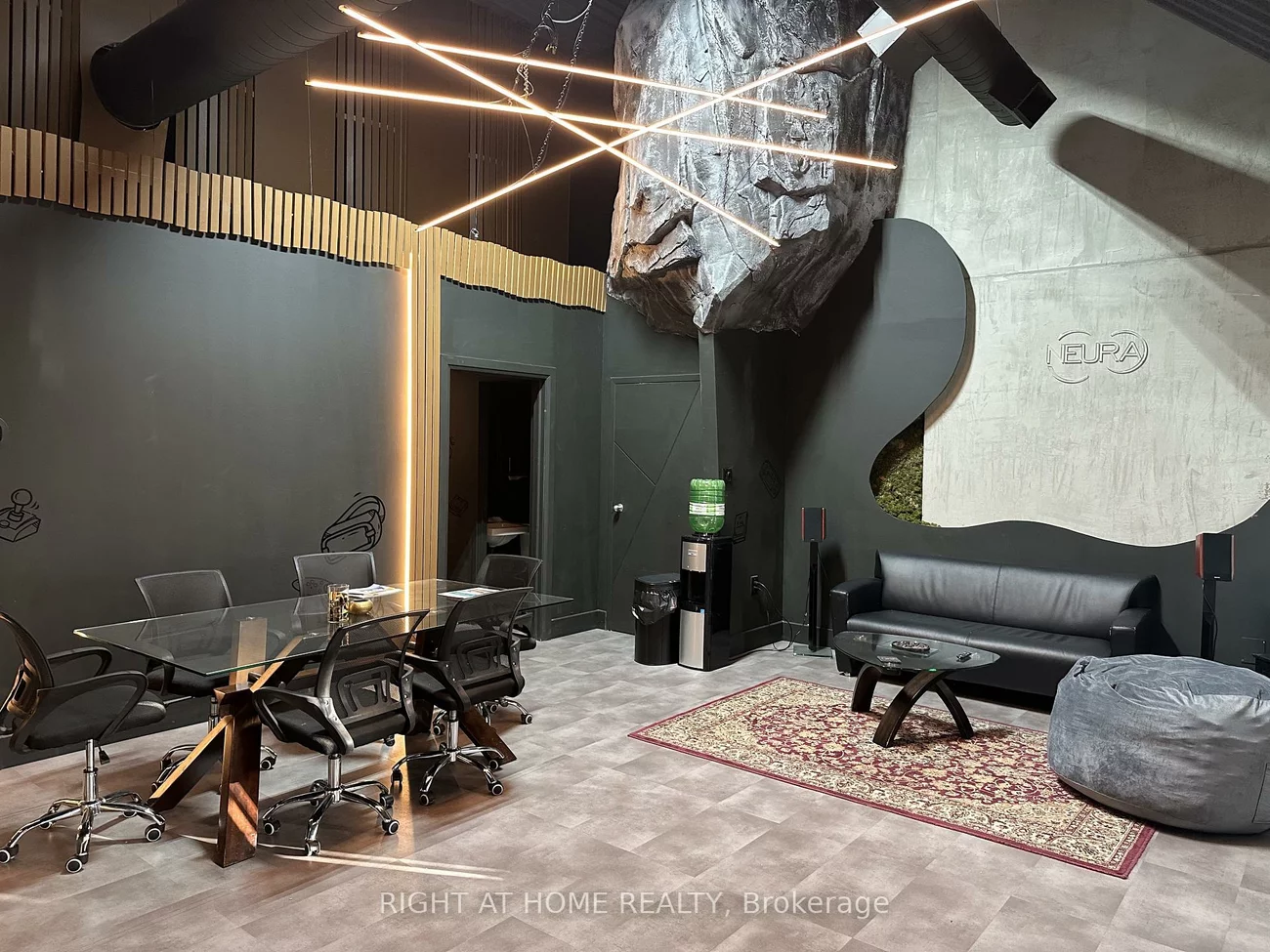 95, West Beaver Creek, Beaver Creek Business Park, Richmond Hill