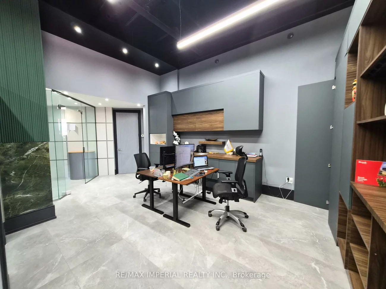 10376, Yonge, Crosby, Richmond Hill