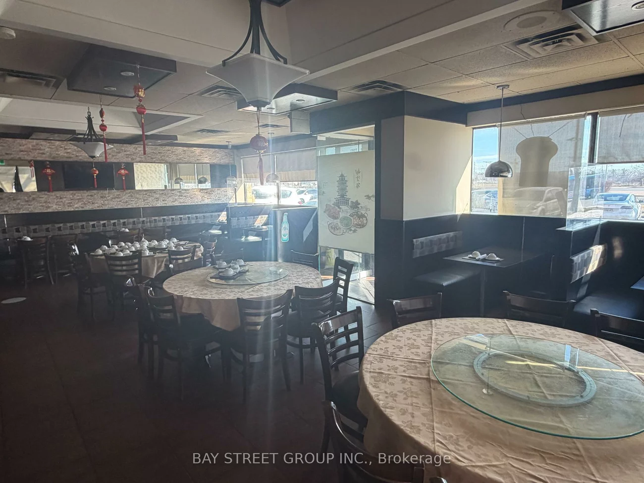 324, Highway 7, Doncrest, Richmond Hill