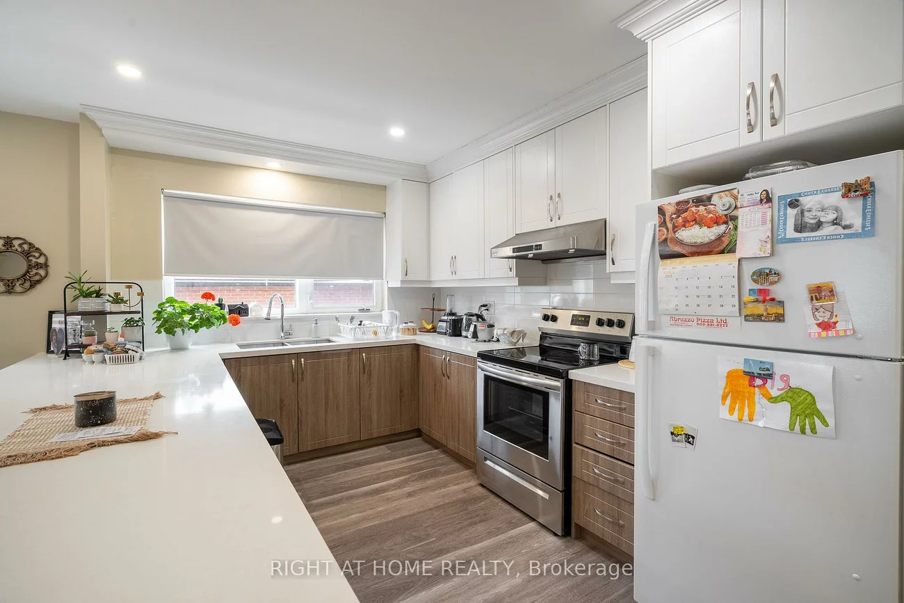 285, Richmond, Mill Pond, Richmond Hill