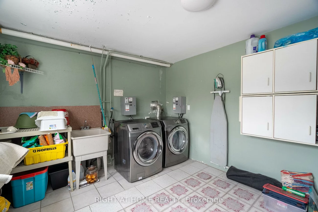 285, Richmond, Mill Pond, Richmond Hill