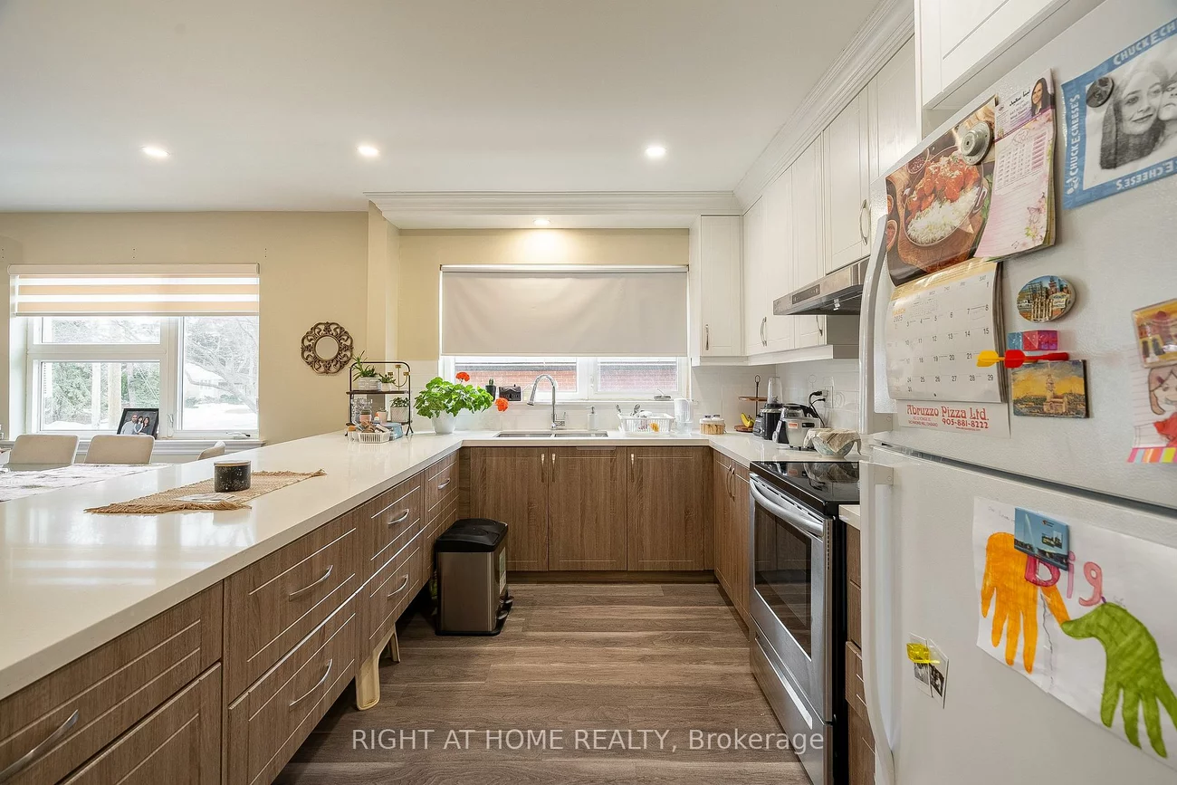 285, Richmond, Mill Pond, Richmond Hill