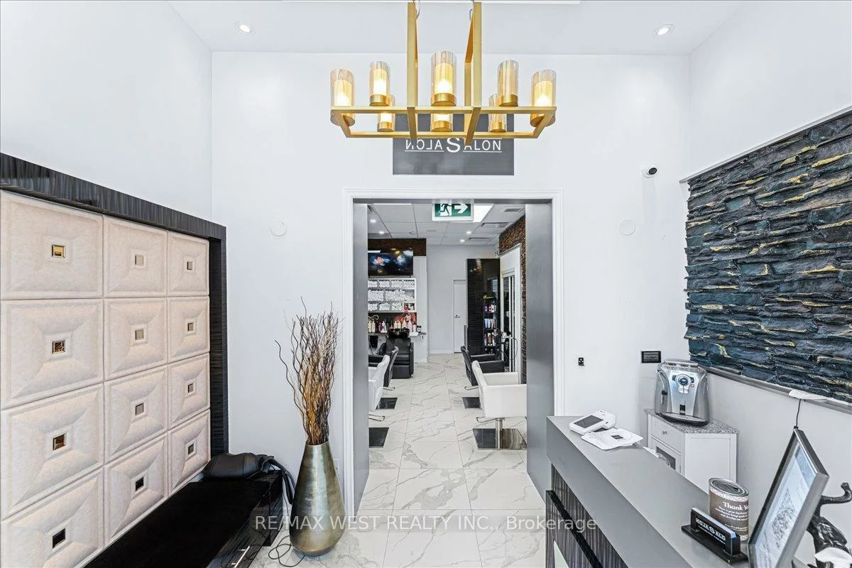 9610, Yonge, North Richvale, Richmond Hill