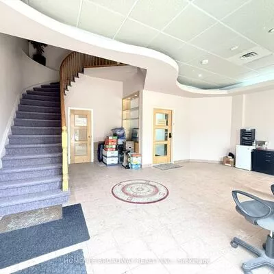 30, Wertheim, Beaver Creek Business Park, Richmond Hill