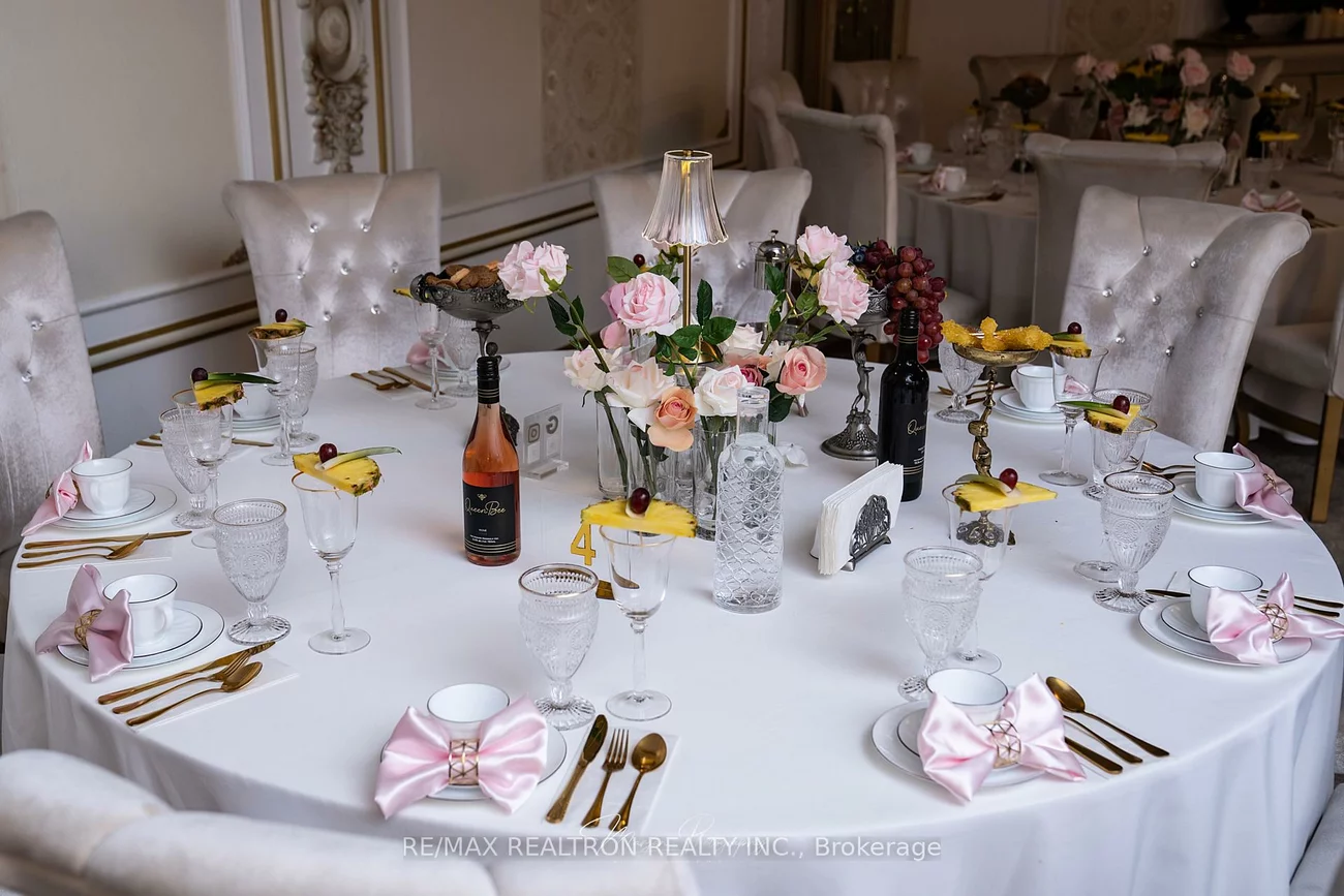 9625, Yonge, Harding, Richmond Hill