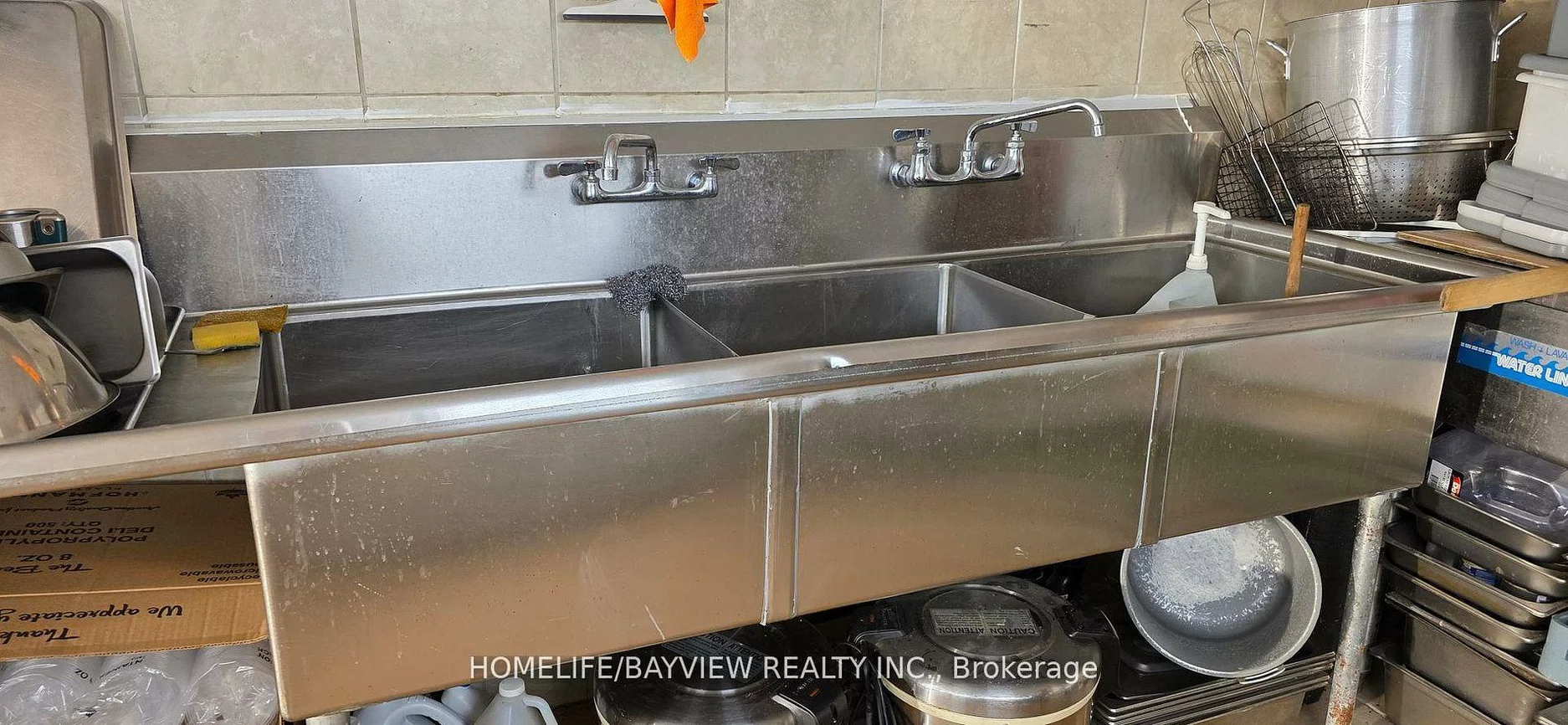 10145, Yonge, Crosby, Richmond Hill