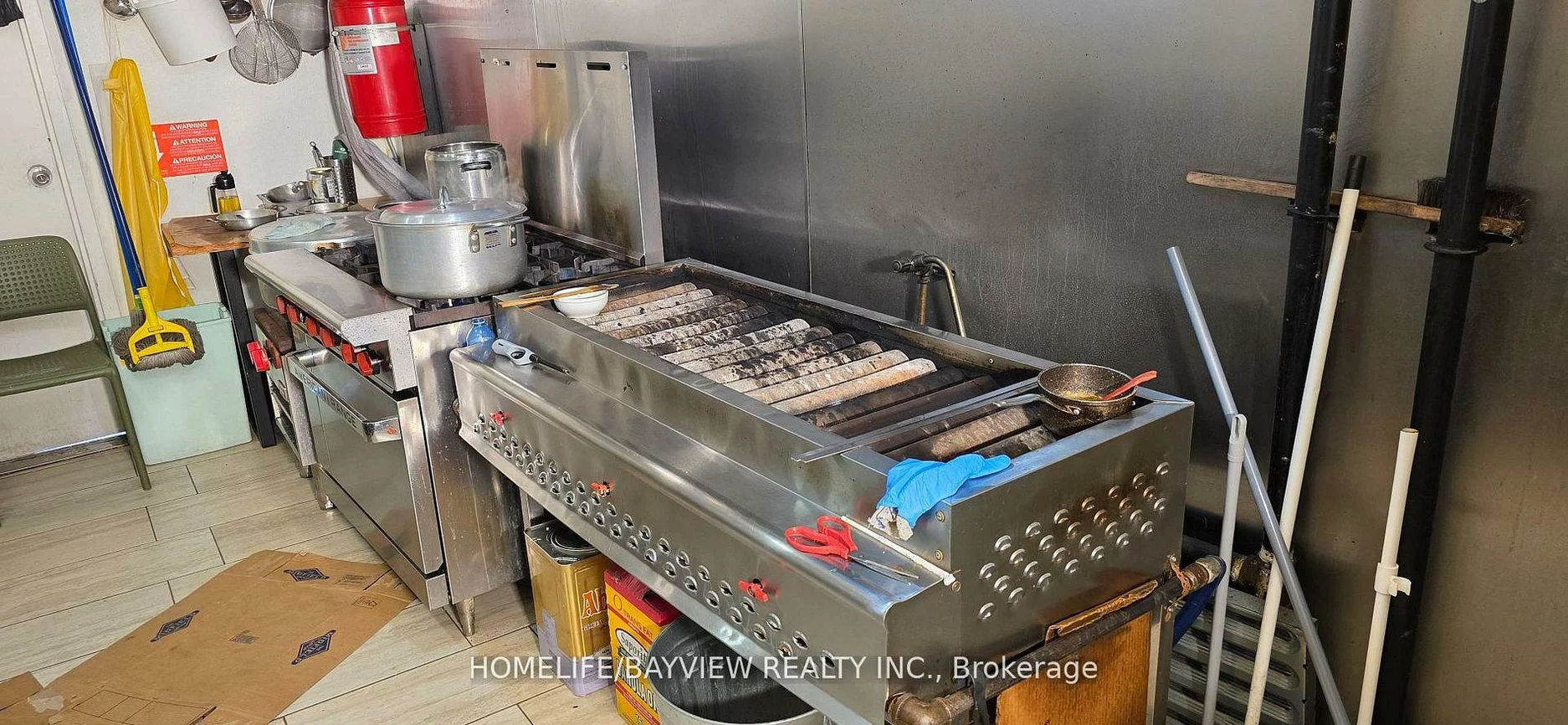 10145, Yonge, Crosby, Richmond Hill