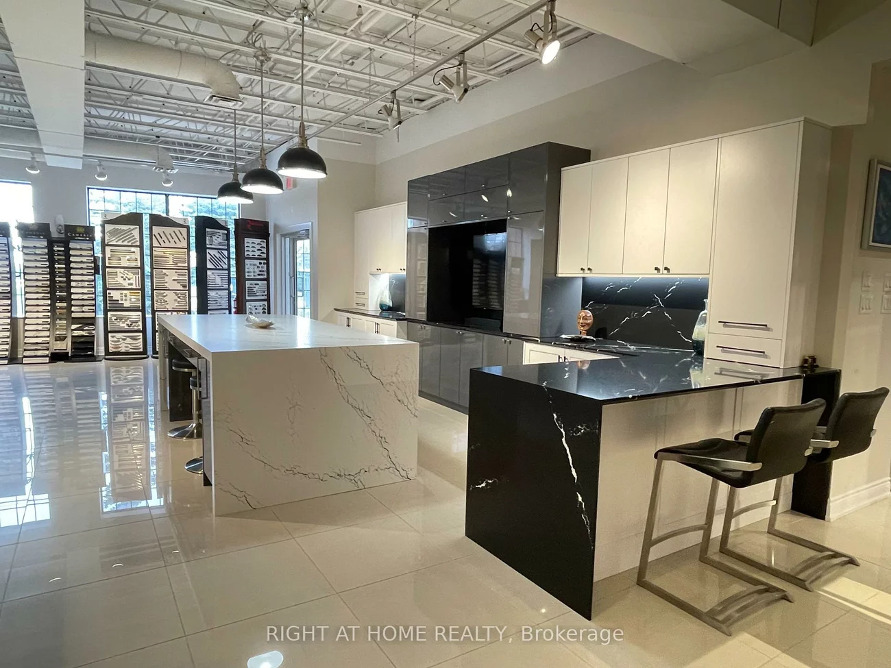 170, West Beaver Creek, Beaver Creek Business Park, Richmond Hill