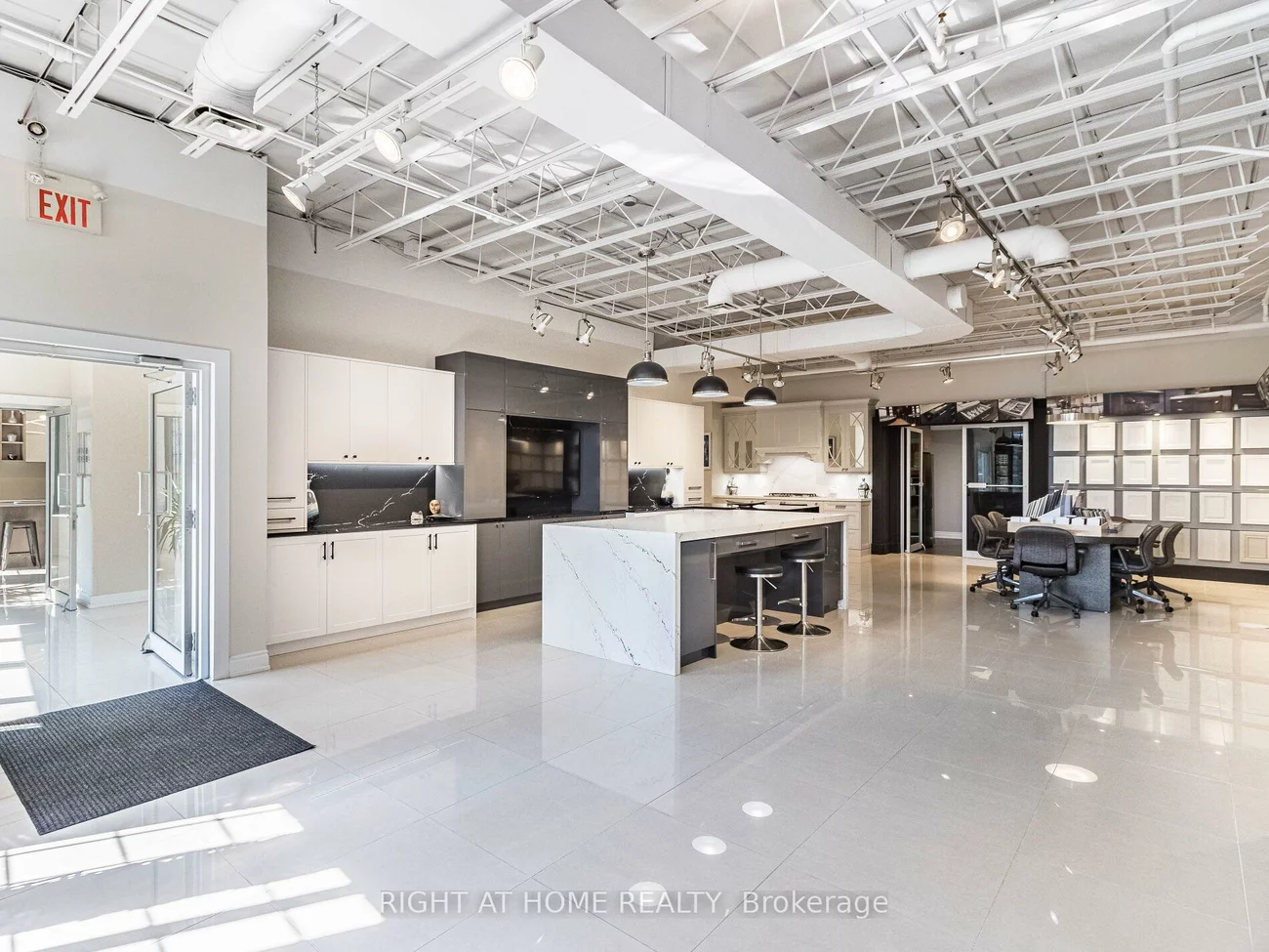 170, West Beaver Creek, Beaver Creek Business Park, Richmond Hill