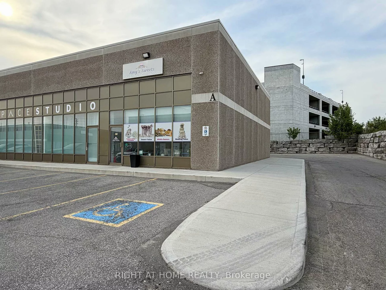 1550, 16TH, Headford Business Park, Richmond Hill