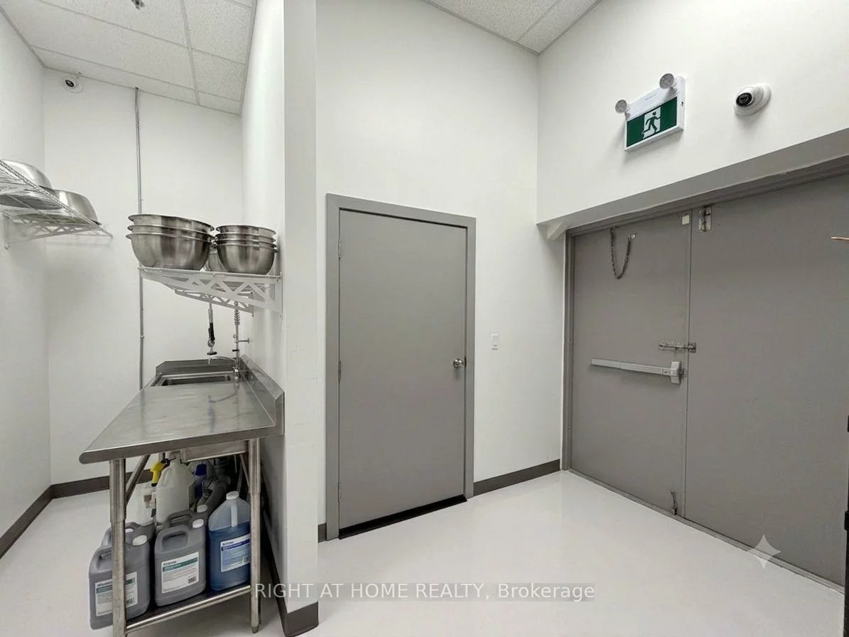 1550, 16TH, Headford Business Park, Richmond Hill