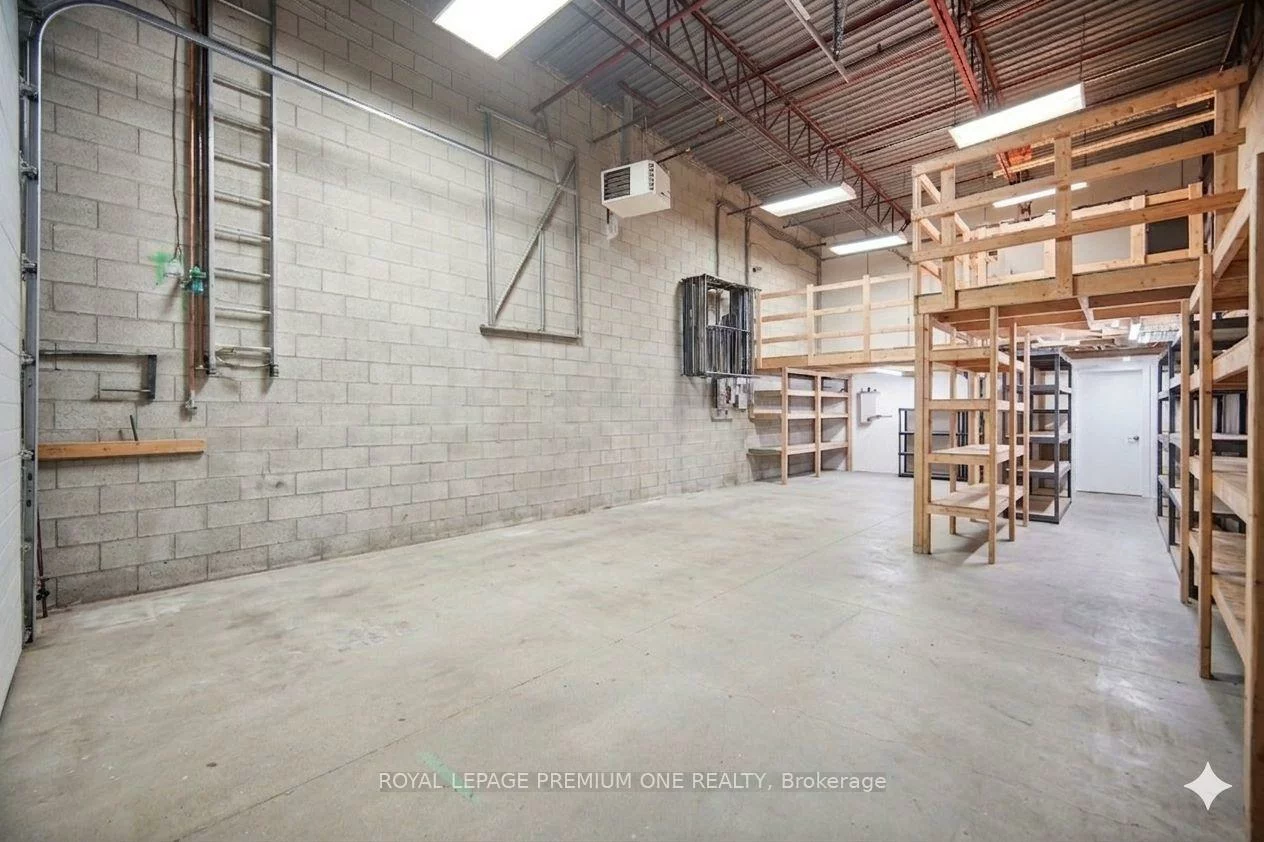 16, Sims, Beaver Creek Business Park, Richmond Hill