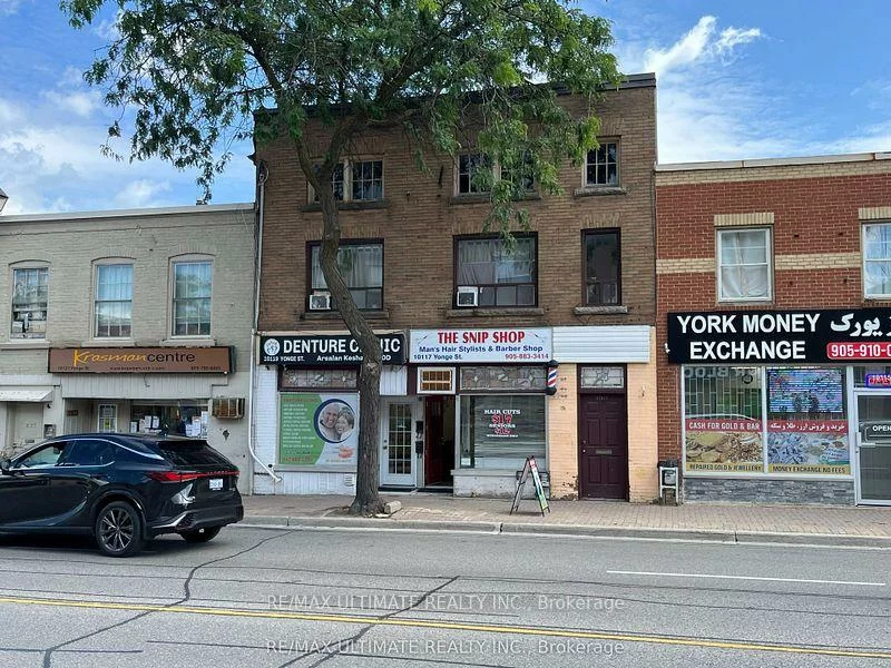10119, Yonge, Crosby, Richmond Hill