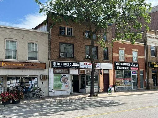 10119, Yonge, Crosby, Richmond Hill