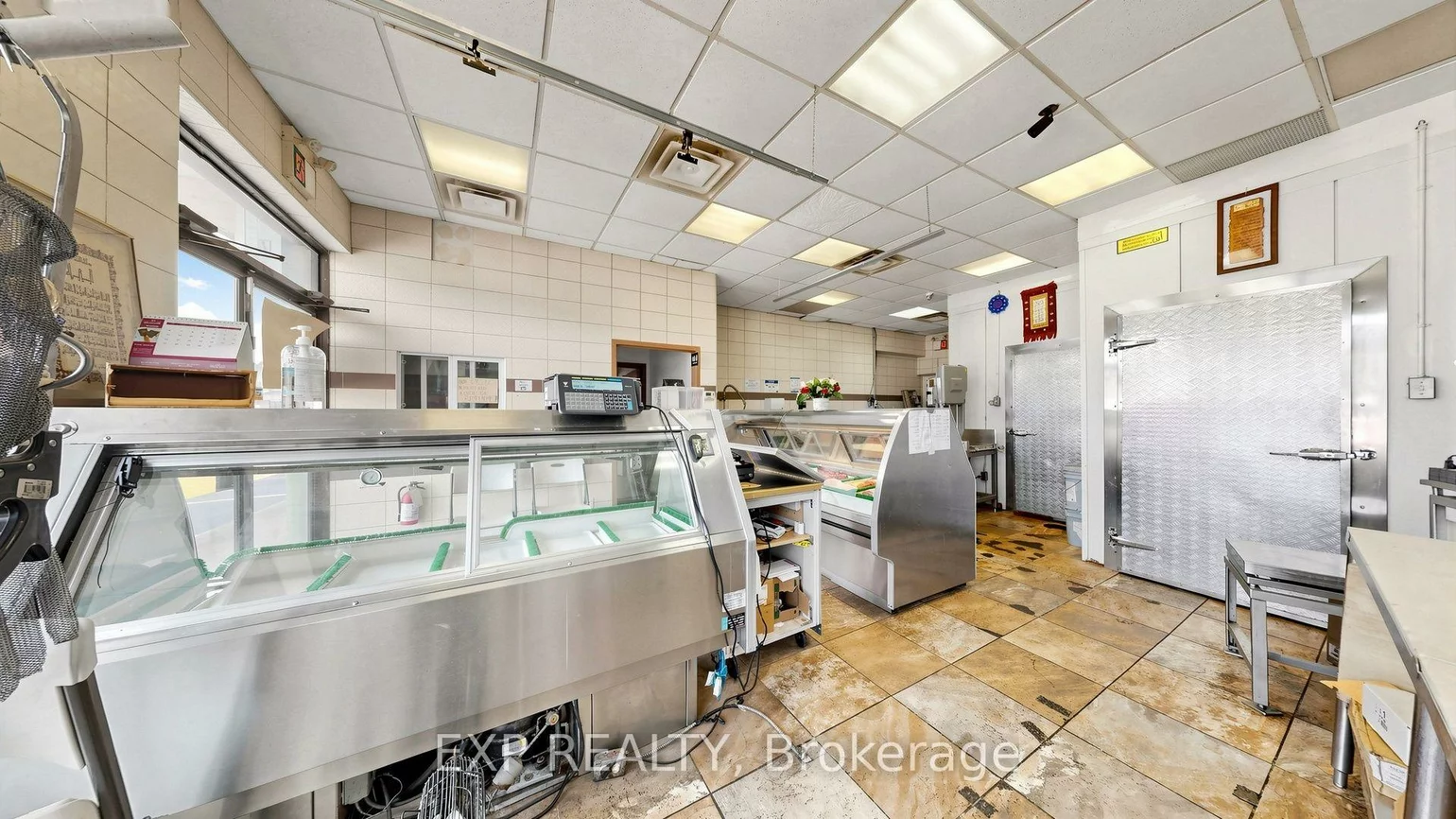 12960, Yonge, Oak Ridges, Richmond Hill
