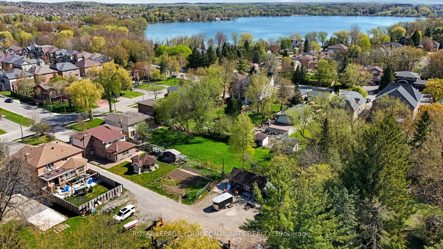 197, Douglas, Oak Ridges Lake Wilcox, Richmond Hill