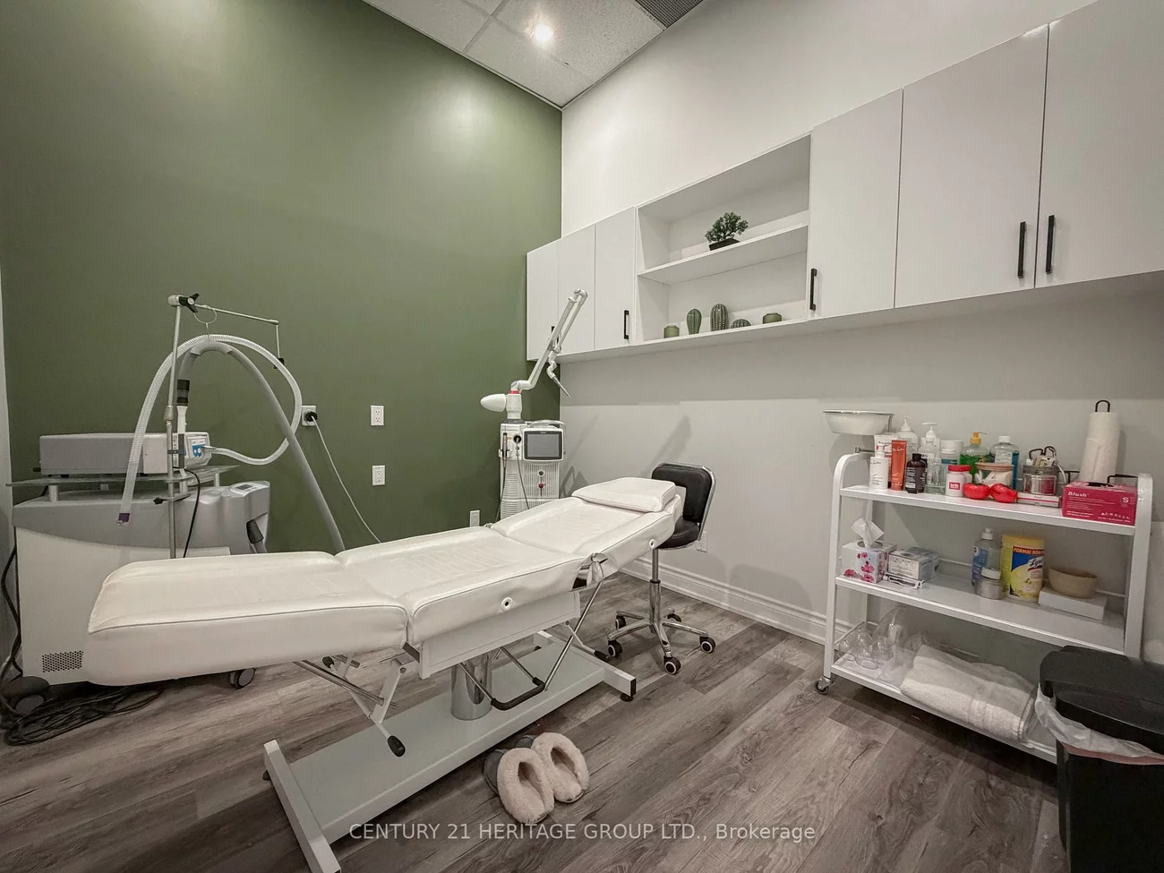 9737, Yonge, Harding, Richmond Hill