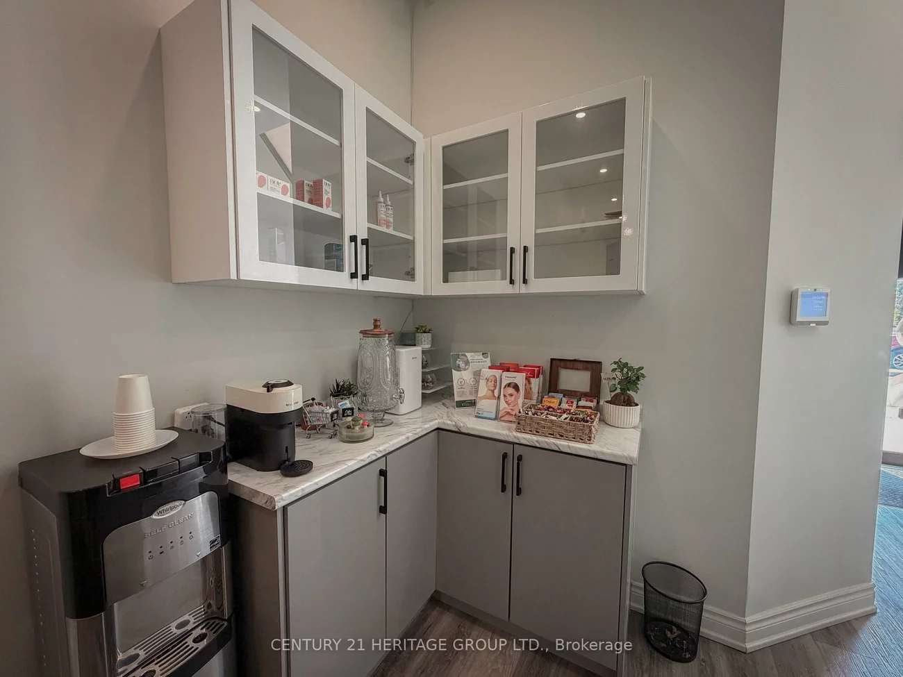9737, Yonge, Harding, Richmond Hill