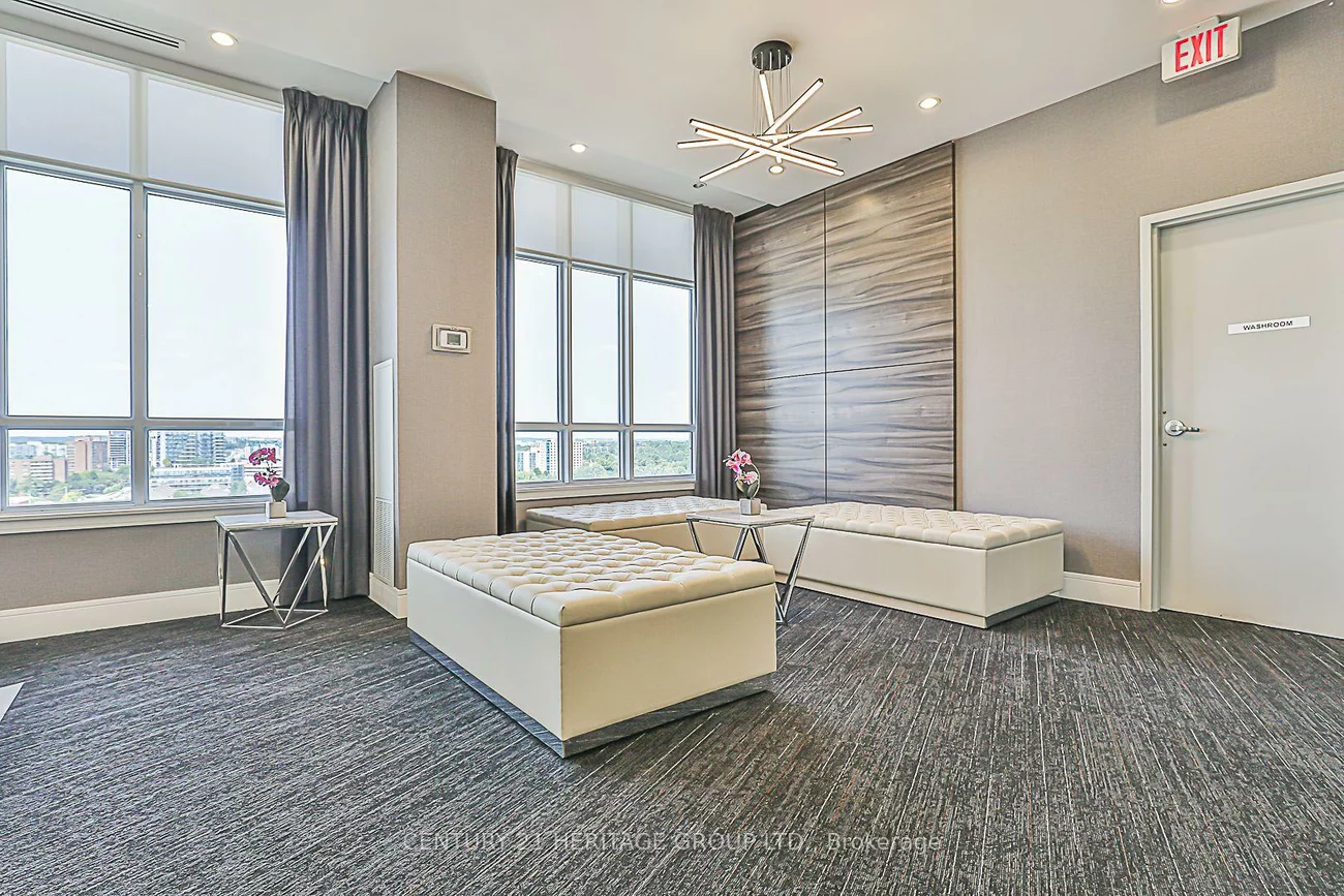 9205, Yonge, Langstaff, Richmond Hill