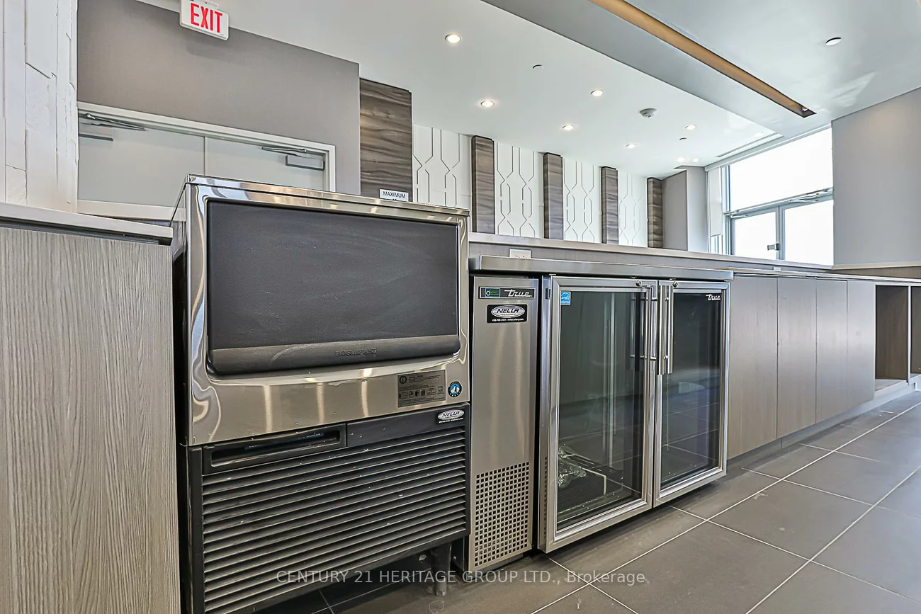 9205, Yonge, Langstaff, Richmond Hill