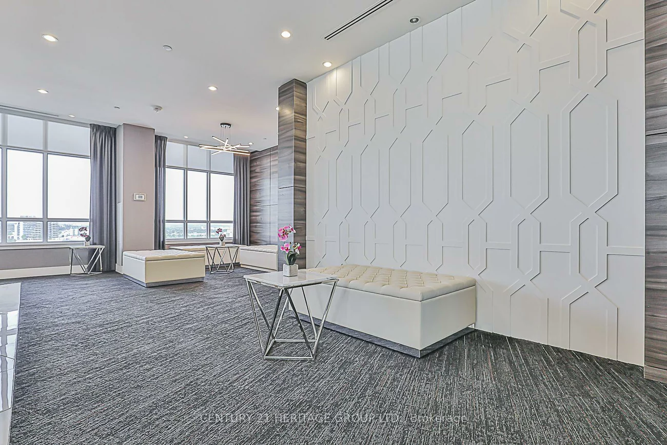 9205, Yonge, Langstaff, Richmond Hill